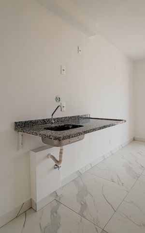 Apartamento à venda com 38m², 1 quarto e sem vaga Apartamento à venda com 38m², 1 quarto e sem vagaCozinha e Área de Serviço