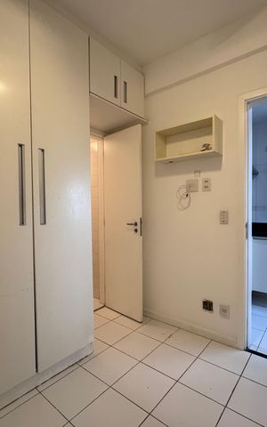 Apartamento à venda com 141m², 3 quartos e 2 vagas Apartamento à venda com 141m², 3 quartos e 2 vagasCozinha e Área de Serviço - Quarto