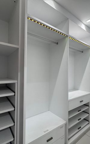 Apartamento à venda com 141m², 3 quartos e 2 vagas Apartamento à venda com 141m², 3 quartos e 2 vagasSuíte - Closet