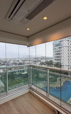Apartamento à venda com 141m², 3 quartos e 2 vagas Apartamento à venda com 141m², 3 quartos e 2 vagasSuíte - Varanda
