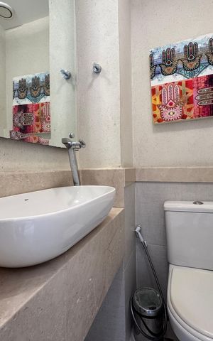 Apartamento à venda com 141m², 3 quartos e 2 vagas Apartamento à venda com 141m², 3 quartos e 2 vagasLavabo