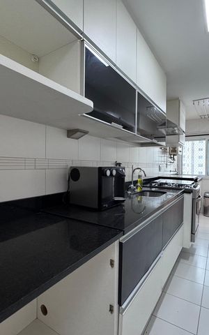 Apartamento à venda com 141m², 3 quartos e 2 vagas Apartamento à venda com 141m², 3 quartos e 2 vagasCozinha e Área de Serviço