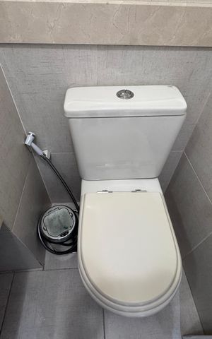 Apartamento à venda com 141m², 3 quartos e 2 vagas Apartamento à venda com 141m², 3 quartos e 2 vagasLavabo