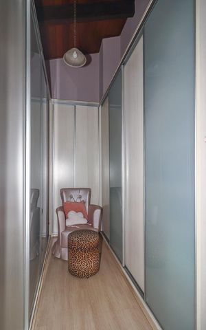 Casa de condomínio à venda com 306m², 5 quartos e 4 vagasCloset da suíte
