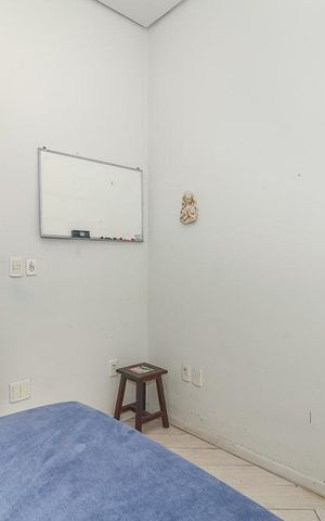 Casa de condomínio à venda com 306m², 5 quartos e 4 vagasQuarto 2