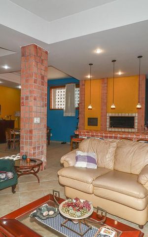 Casa de condomínio à venda com 306m², 5 quartos e 4 vagasSala 1 