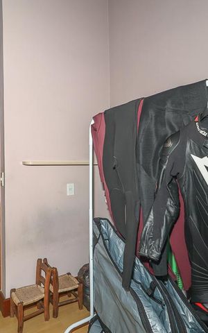 Casa de condomínio à venda com 306m², 5 quartos e 4 vagasQuarto 4