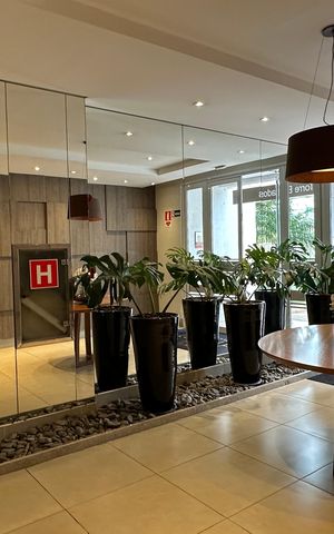 Apartamento para alugar com 80m², 2 quartos e 2 vagas Apartamento para alugar com 80m², 2 quartos e 2 vagasHall de entrada