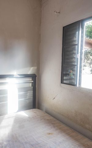 Casa à venda com 360m², 5 quartos e 4 vagas Casa à venda com 360m², 5 quartos e 4 vagasCasa 2 - quarto 1