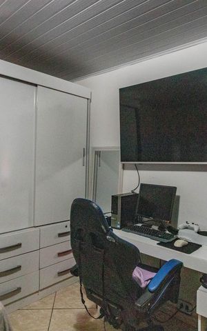 Casa à venda com 360m², 5 quartos e 4 vagas Casa à venda com 360m², 5 quartos e 4 vagasCasa 1 - quarto 1