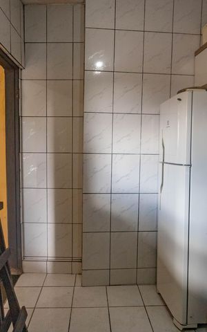 Casa à venda com 360m², 5 quartos e 4 vagas Casa à venda com 360m², 5 quartos e 4 vagasCasa 2 - Cozinha