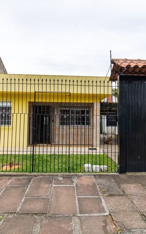 Casa para alugar com 93m², 2 quartos e 4 vagas Casa para alugar com 93m², 2 quartos e 4 vagasFachada