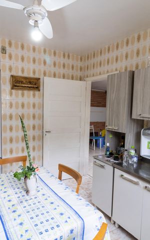 Casa para alugar com 93m², 2 quartos e 4 vagas Casa para alugar com 93m², 2 quartos e 4 vagasCozinha