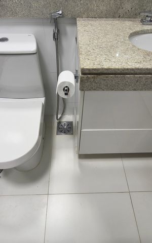 Apartamento à venda com 157m², 2 quartos e 3 vagas Apartamento à venda com 157m², 2 quartos e 3 vagasBanheiro Social