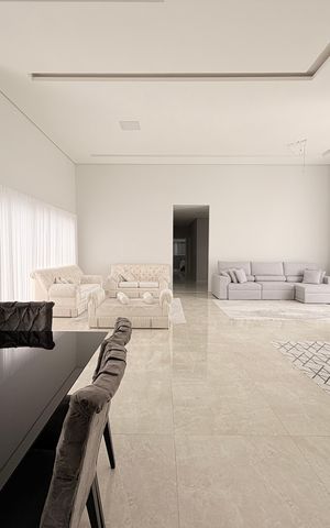 Casa de condomínio à venda com 450m², 4 quartos e 4 vagasSala