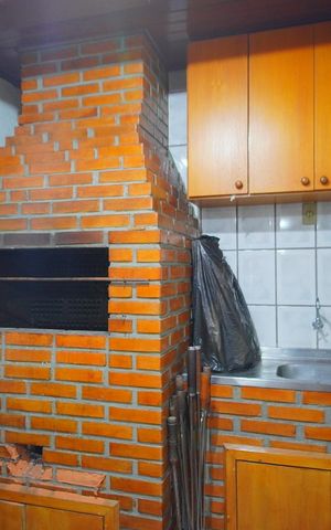 Casa à venda com 400m², 5 quartos e 2 vagasChurrasqueira