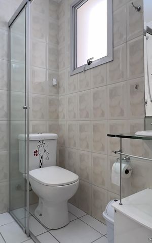 Apartamento à venda com 49m², 2 quartos e 1 vaga Apartamento à venda com 49m², 2 quartos e 1 vagaBanheiro