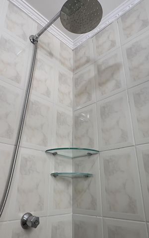 Apartamento à venda com 49m², 2 quartos e 1 vaga Apartamento à venda com 49m², 2 quartos e 1 vagaBanheiro