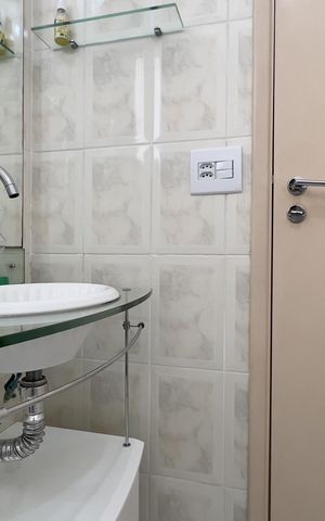Apartamento à venda com 49m², 2 quartos e 1 vaga Apartamento à venda com 49m², 2 quartos e 1 vagaBanheiro