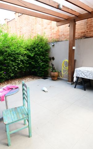 Casa de condomínio à venda com 120m², 3 quartos e 2 vagasQuintal