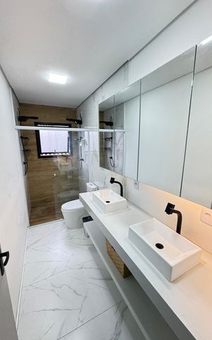 Casa à venda com 410m², 5 quartos e 15 vagas Casa à venda com 410m², 5 quartos e 15 vagasBanheiro 3