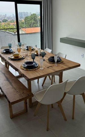 Casa à venda com 410m², 5 quartos e 15 vagas Casa à venda com 410m², 5 quartos e 15 vagasCozinha