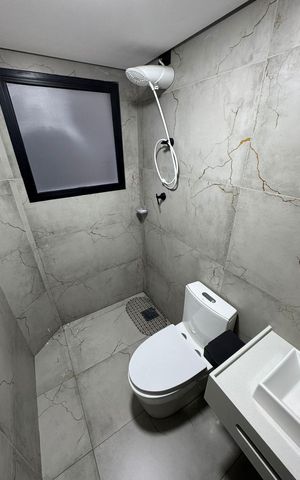 Casa à venda com 410m², 5 quartos e 15 vagas Casa à venda com 410m², 5 quartos e 15 vagasBanheiro 1