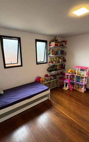 Casa à venda com 410m², 5 quartos e 15 vagas Casa à venda com 410m², 5 quartos e 15 vagasQuarto 2