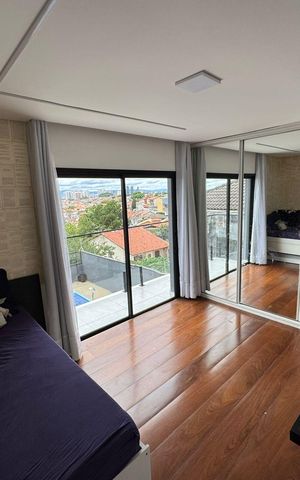 Casa à venda com 410m², 5 quartos e 15 vagas Casa à venda com 410m², 5 quartos e 15 vagasSuíte 1