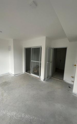 Apartamento à venda com 76m², 2 quartos e 1 vaga Apartamento à venda com 76m², 2 quartos e 1 vagaVaranda