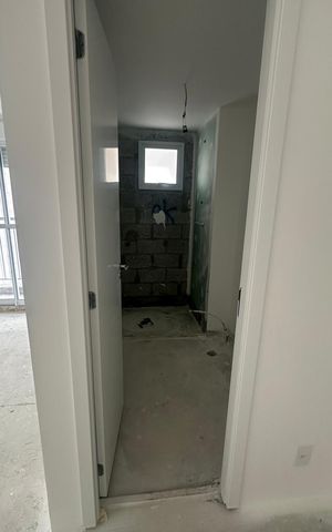 Apartamento à venda com 76m², 2 quartos e 1 vaga Apartamento à venda com 76m², 2 quartos e 1 vagaBanheiro