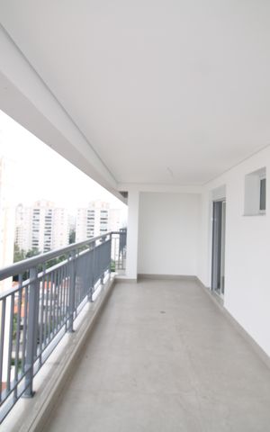 Apartamento à venda com 284m², 4 quartos e 5 vagasVaranda