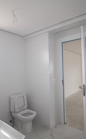 Apartamento à venda com 284m², 4 quartos e 5 vagasQuarto 1 - Banheiro