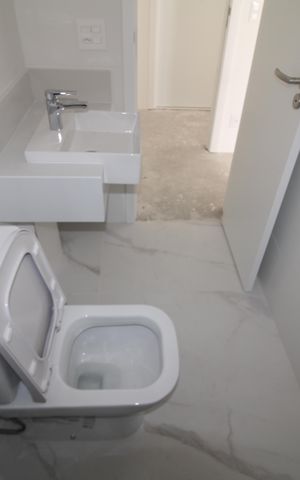 Apartamento à venda com 284m², 4 quartos e 5 vagasQuarto 2 - Banheiro