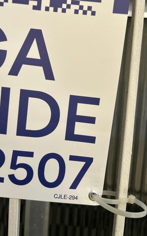 Apartamento à venda com 50m², 2 quartos e 1 vaga Apartamento à venda com 50m², 2 quartos e 1 vagaPlaca