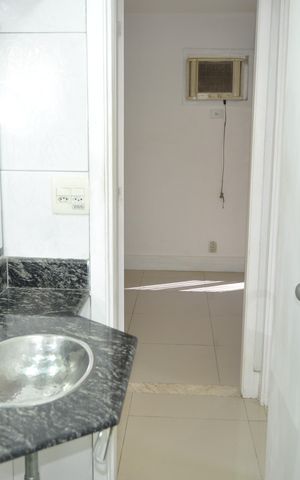 Apartamento à venda com 50m², 2 quartos e 1 vagaBanheiro Social