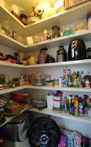Casa de condomínio à venda com 573m², 4 quartos e 15 vagasDespensa