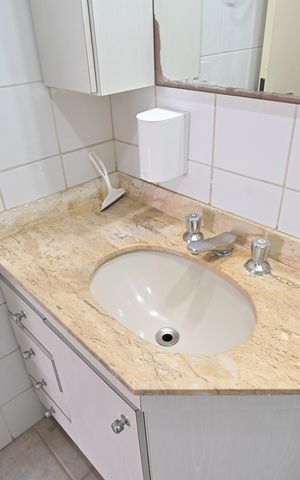 Apartamento à venda com 76m², 3 quartos e 2 vagasBanheiro Social