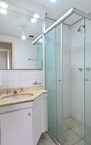 Apartamento à venda com 76m², 3 quartos e 2 vagasBanheiro Social