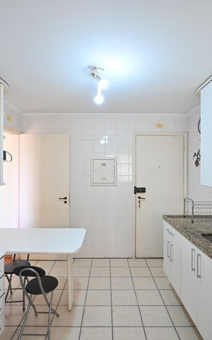 Apartamento à venda com 76m², 3 quartos e 2 vagasCozinha