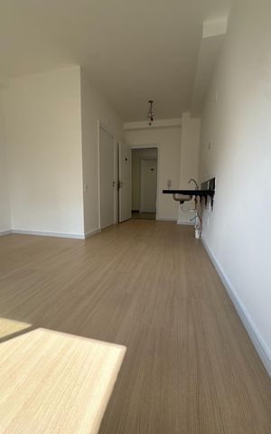 Studio à venda com 23m², 2 quartos e sem vaga Studio à venda com 23m², 2 quartos e sem vagaSala
