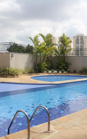 Apartamento à venda com 84m², 3 quartos e 2 vagasÁrea comum - Piscina