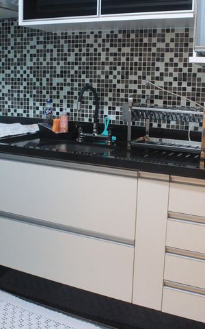 Apartamento à venda com 84m², 3 quartos e 2 vagasCozinha