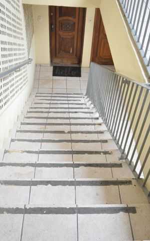 Apartamento para alugar com 35m², 2 quartos e 1 vagaEscada