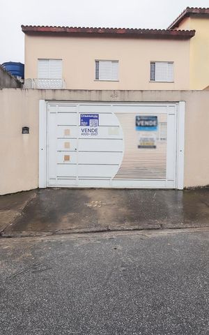 Casa para alugar com 180m², 3 quartos e 3 vagasFachada