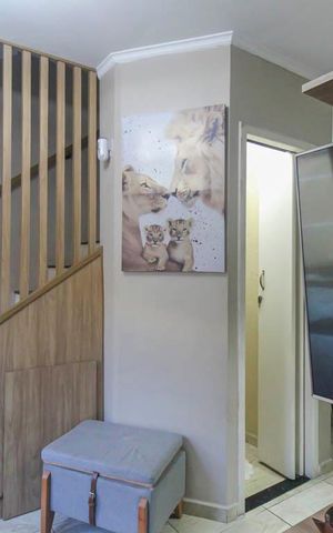 Casa de condomínio à venda com 53m², 2 quartos e 1 vaga Casa de condomínio à venda com 53m², 2 quartos e 1 vagaSala