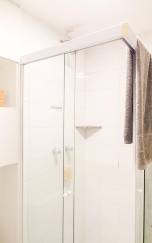 Apartamento à venda com 67m², 2 quartos e 1 vaga Apartamento à venda com 67m², 2 quartos e 1 vagaBanheiro da Suíte