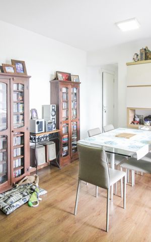 Apartamento à venda com 67m², 2 quartos e 1 vaga Apartamento à venda com 67m², 2 quartos e 1 vagaSala