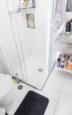 Apartamento à venda com 67m², 2 quartos e 1 vaga Apartamento à venda com 67m², 2 quartos e 1 vagaBanheiro Social
