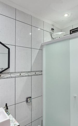 Apartamento à venda com 53m², 2 quartos e 1 vaga Apartamento à venda com 53m², 2 quartos e 1 vagaBanheiro Social